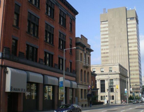 8 Main Street East