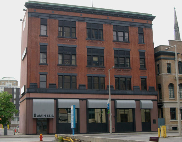 8 Main Street East